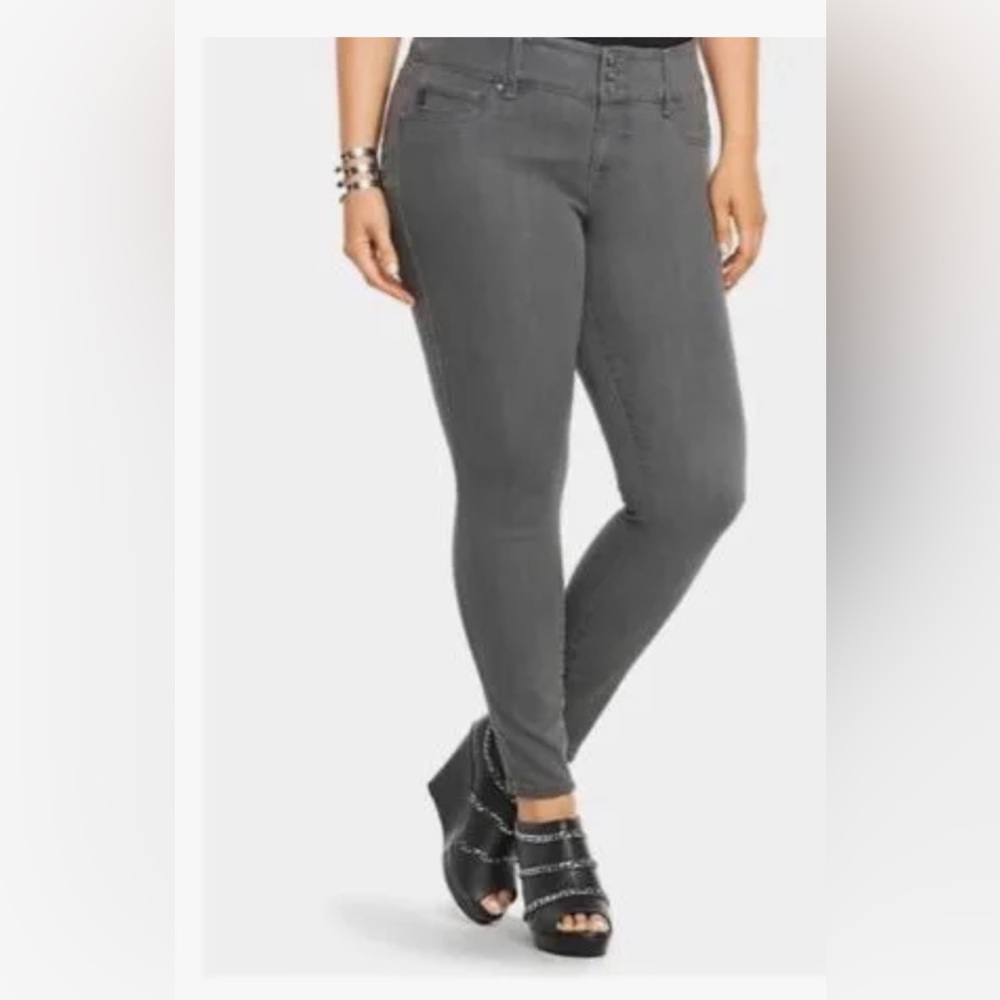 Torrid jeggings/skinny jeans